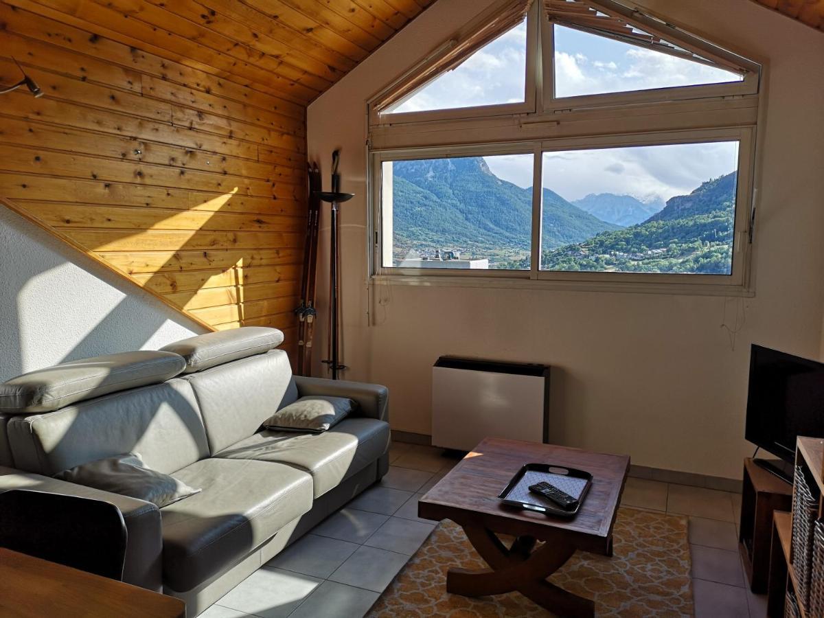 Agréable T3 mezzanine jusqu'à 5 personnes Apartamento Briançon Exterior foto